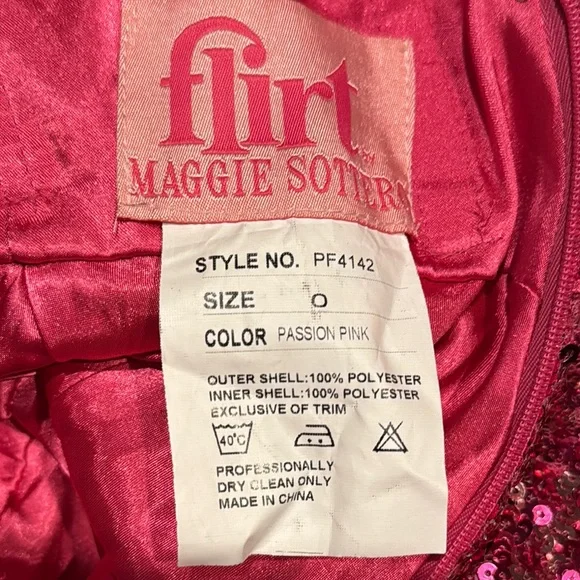 Elegant Sequin Evening Gown - Picture 13 of 13